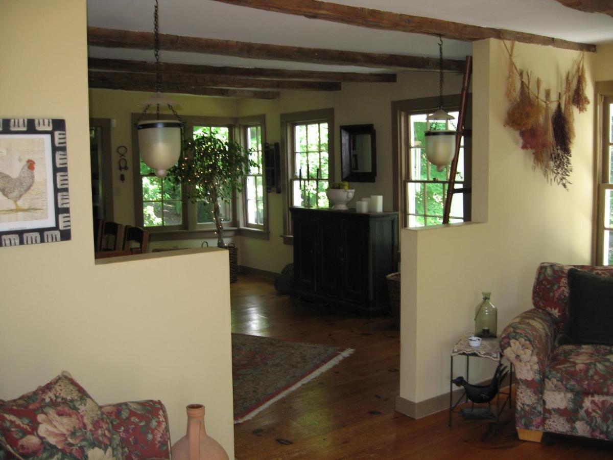 B&B On Seven Acres With Private Bed & Bath Clinton Corners Extérieur photo