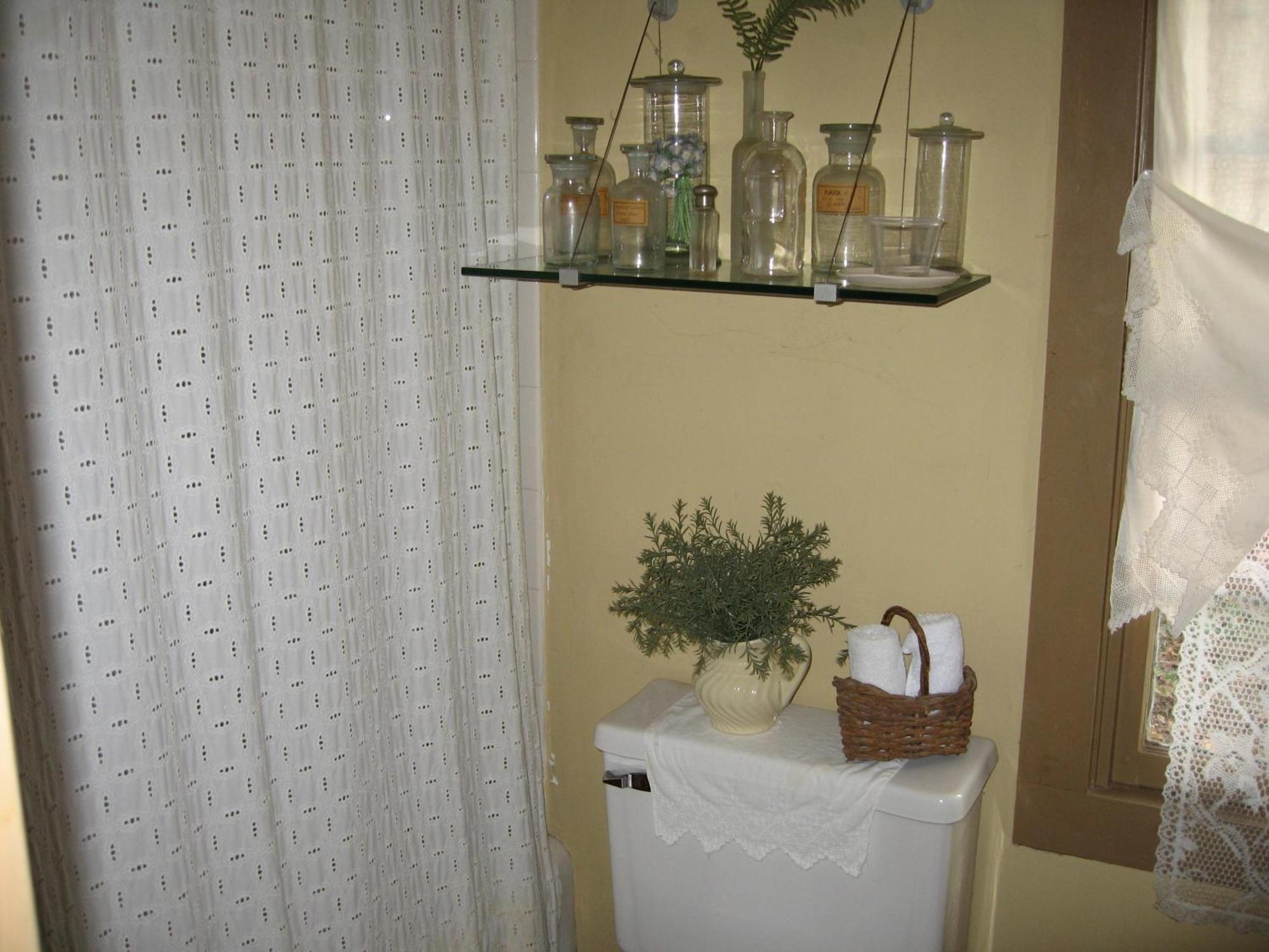 B&B On Seven Acres With Private Bed & Bath Clinton Corners Extérieur photo